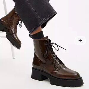 NWT Coach Avery Saddle Platform Booties